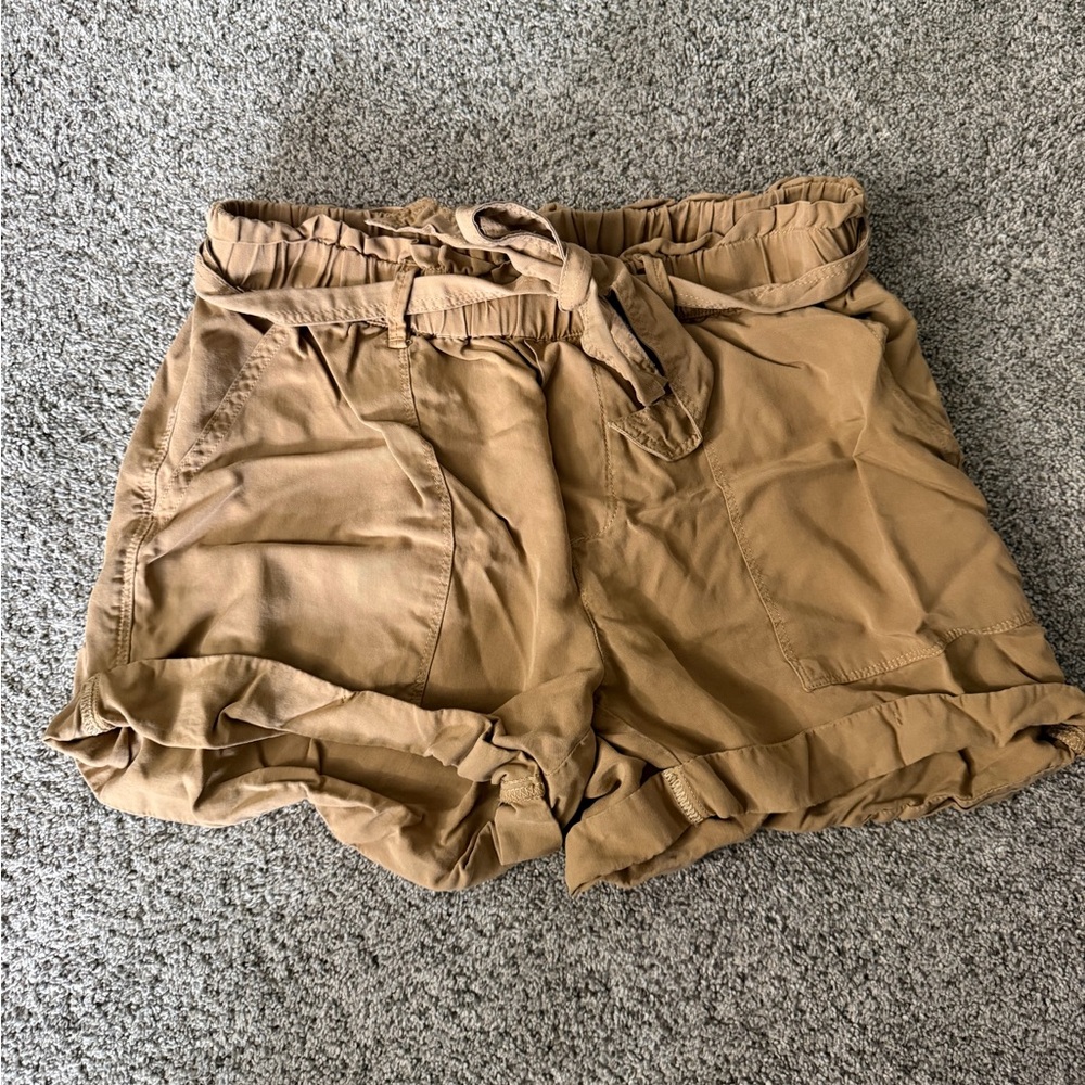 Aerie Women's Tan Cargo Shorts